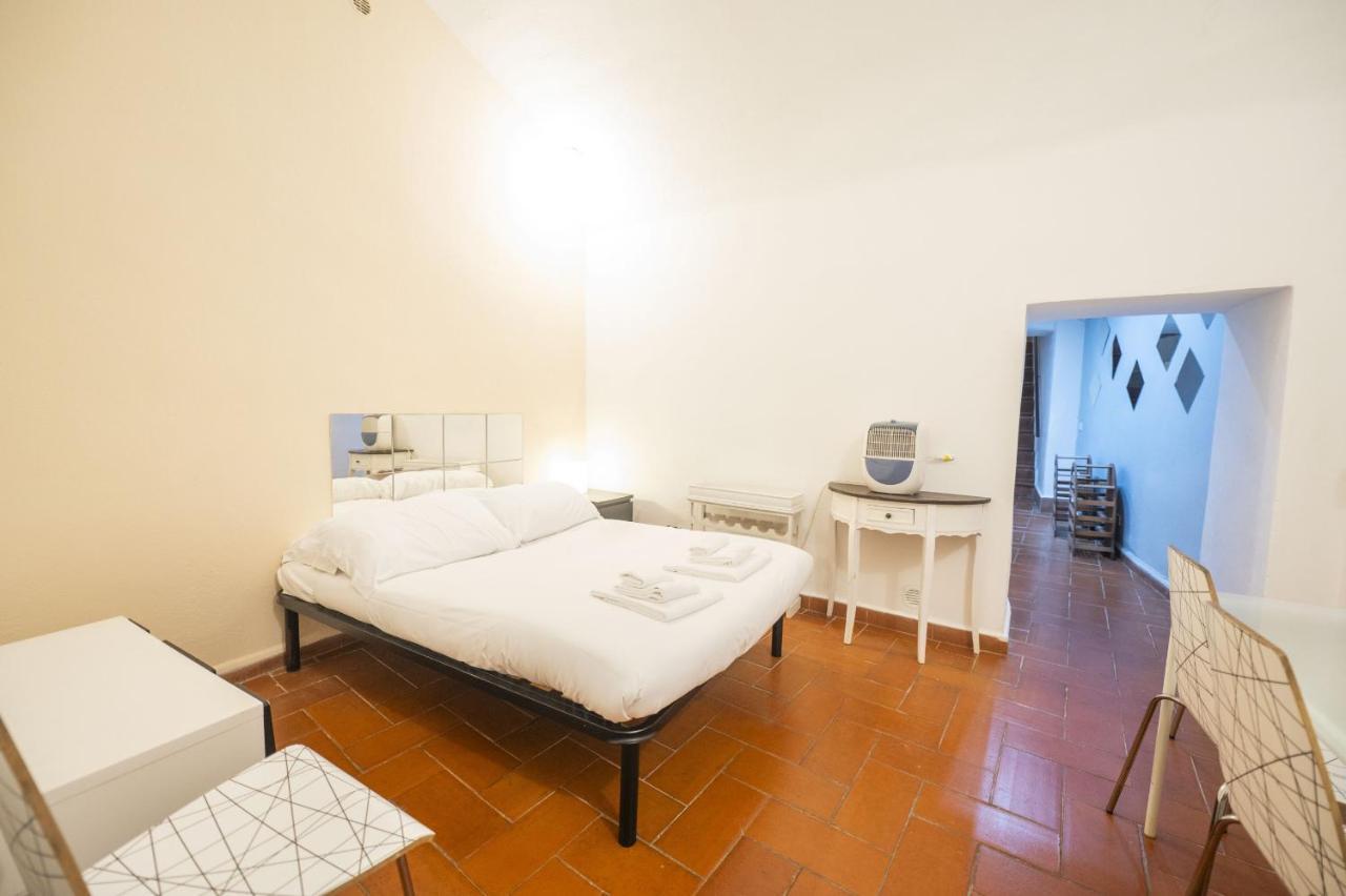 Campo De Fiori Grotto Apartment โรม ภายนอก รูปภาพ